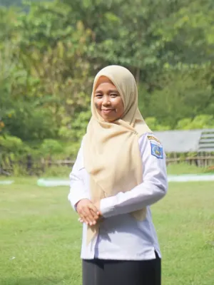 Gr. Zakiyah Apriana Salbah, S.Pd.